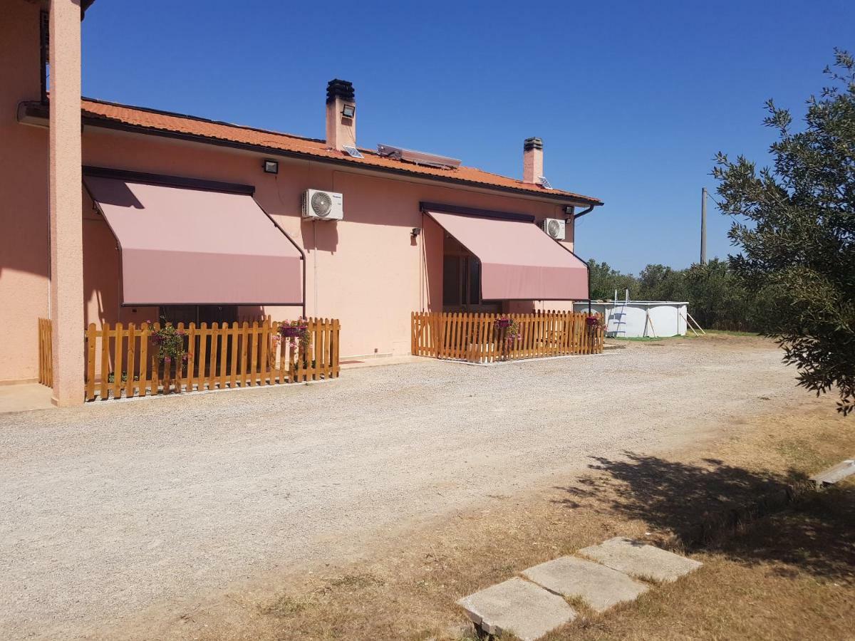 Ilboschetto Magnolia Villa Albinia Bagian luar foto